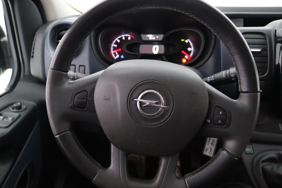 Opel Vivaro vaihtoauto