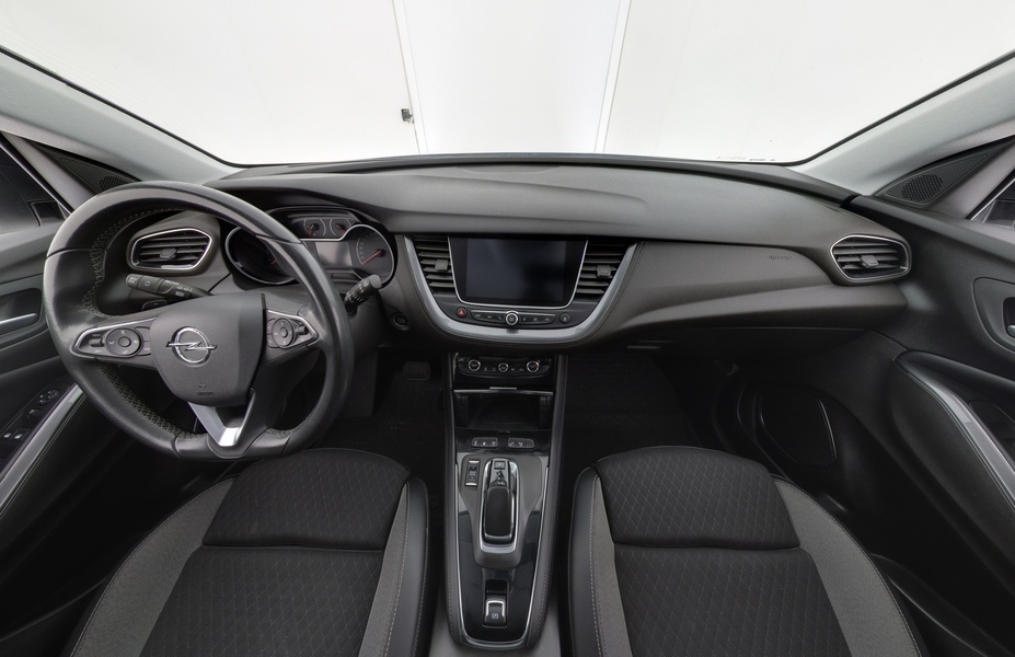 Opel Grandland vaihtoauto