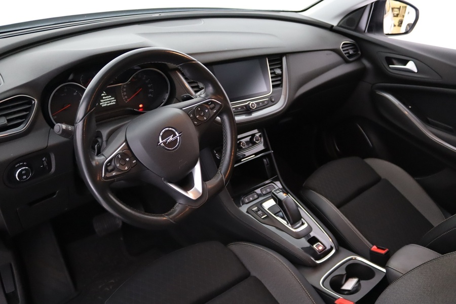 Opel Grandland vaihtoauto