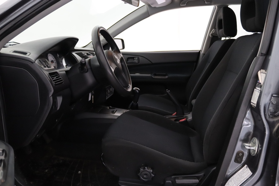 Mitsubishi Lancer vaihtoauto