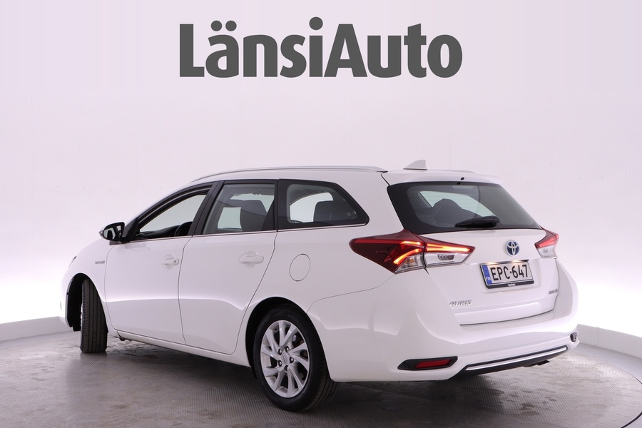 Toyota Auris vaihtoauto