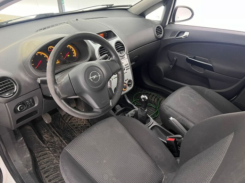 Opel Corsa vaihtoauto