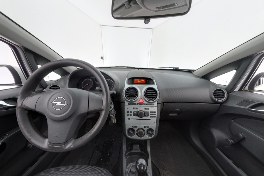 Opel Corsa vaihtoauto