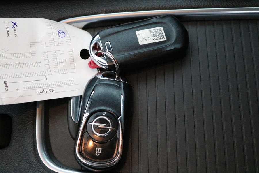 Opel Astra vaihtoauto