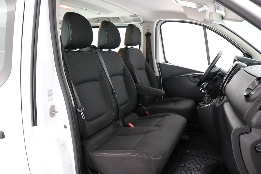 Opel Vivaro vaihtoauto