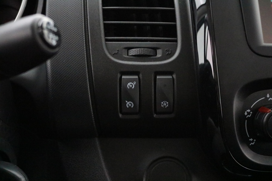 Opel Vivaro vaihtoauto