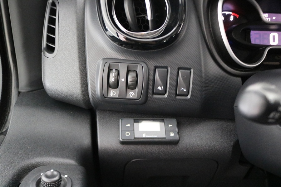 Opel Vivaro vaihtoauto