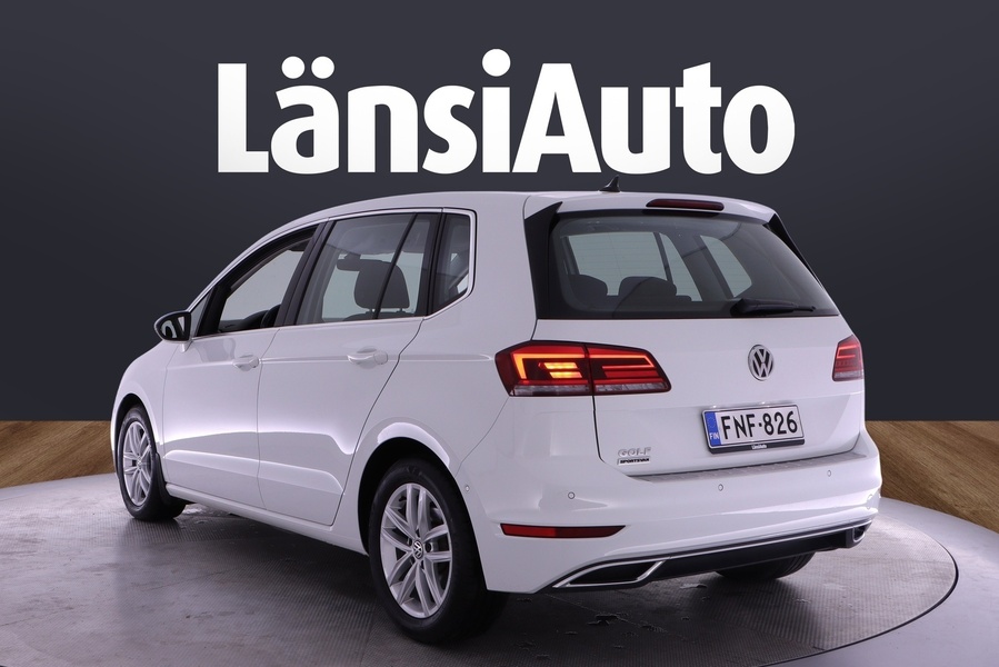 Volkswagen Golf Sportsvan vaihtoauto