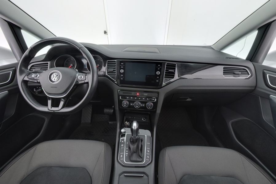 Volkswagen Golf Sportsvan vaihtoauto