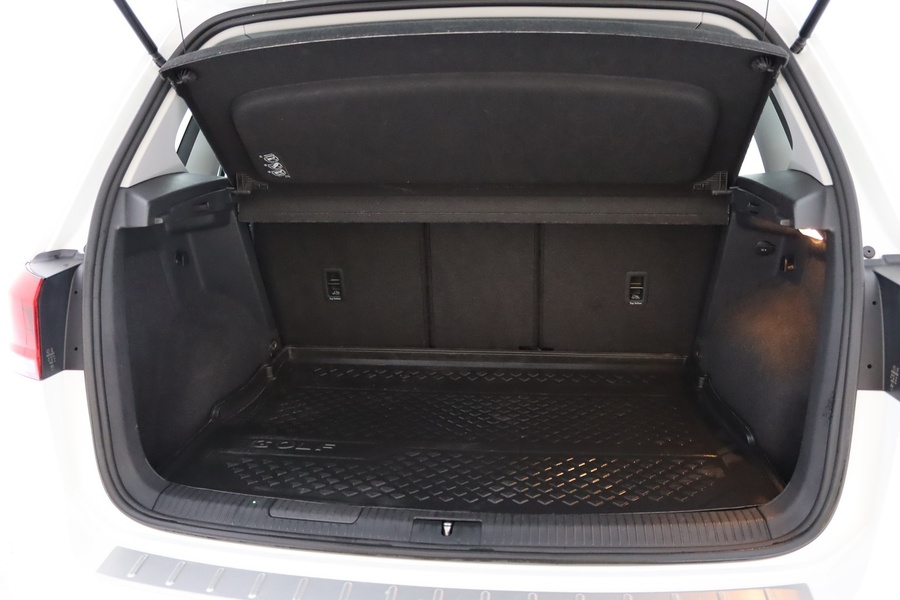 Volkswagen Golf Sportsvan vaihtoauto