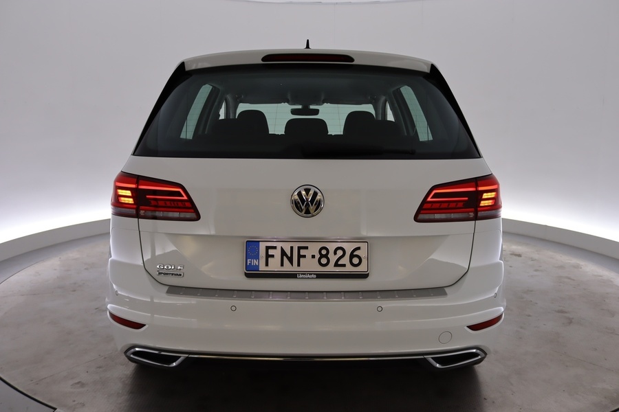 Volkswagen Golf Sportsvan vaihtoauto