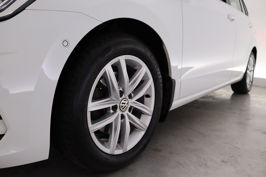 Volkswagen Golf Sportsvan vaihtoauto