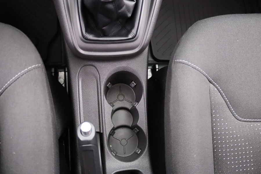 Ford Transit Courier vaihtoauto