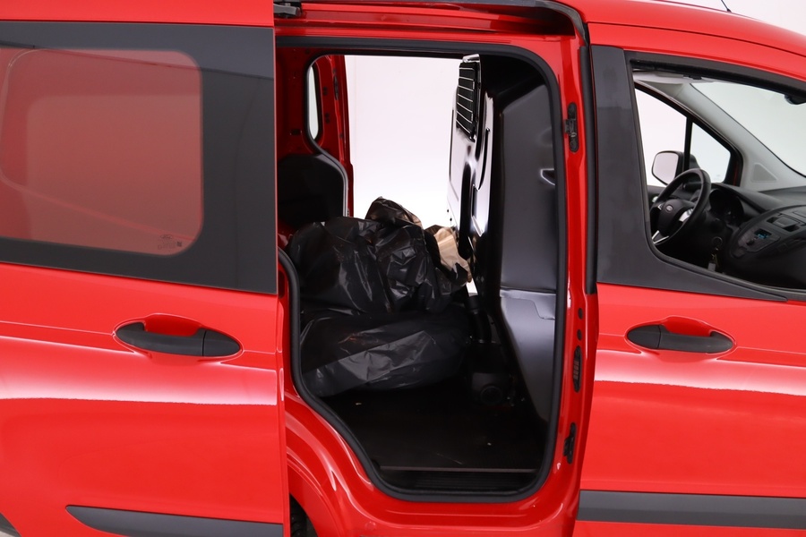 Ford Transit Courier vaihtoauto