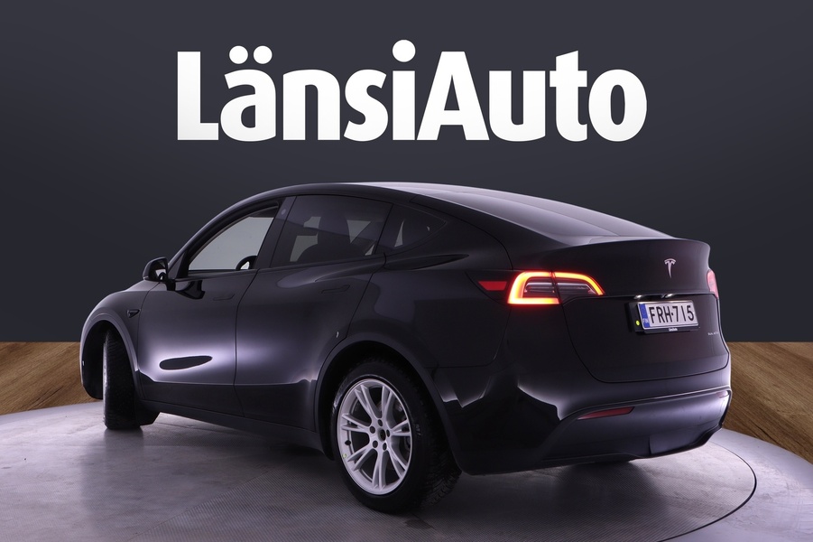 Tesla Model Y vaihtoauto