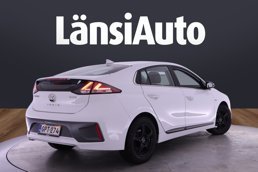 Hyundai IONIQ electric vaihtoauto