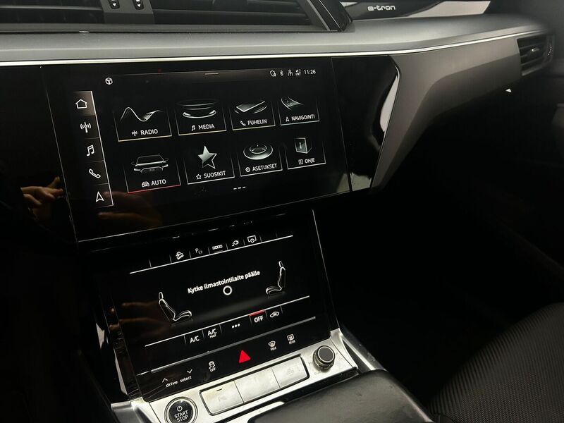 Audi e-tron vaihtoauto