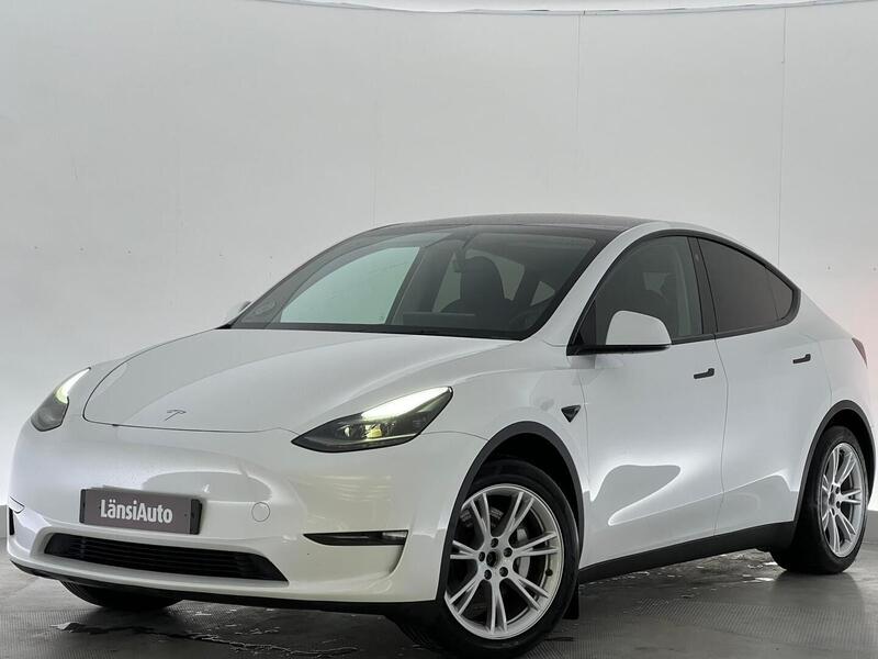 Tesla Model Y vaihtoauto