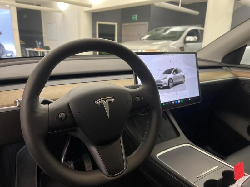 Tesla Model Y vaihtoauto