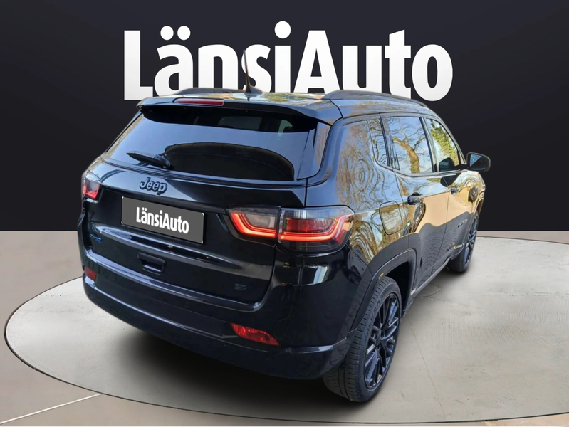 Jeep Compass vaihtoauto