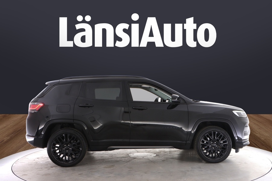 Jeep Compass vaihtoauto