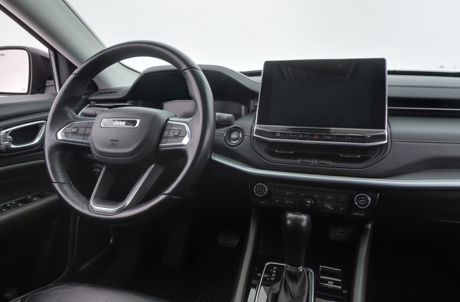 Jeep Compass vaihtoauto