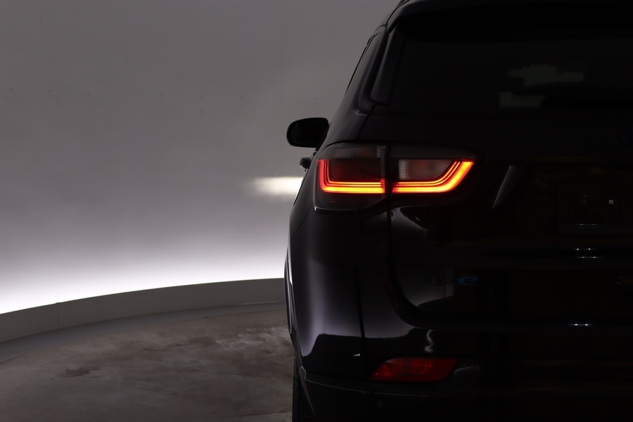 Jeep Compass vaihtoauto