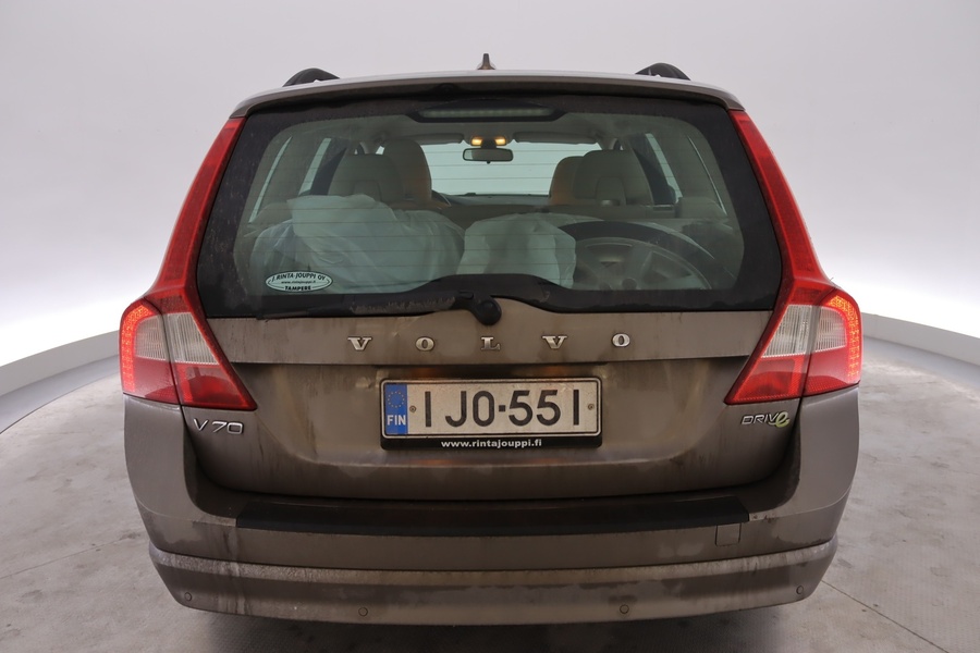 Volvo V70 vaihtoauto