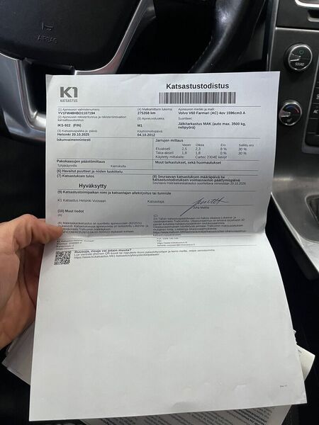 Volvo V60 vaihtoauto