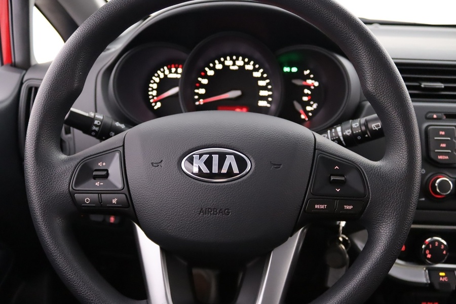 Kia Rio vaihtoauto