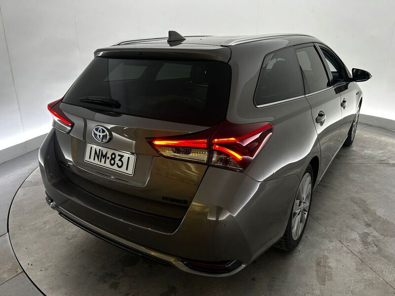 Toyota Auris vaihtoauto