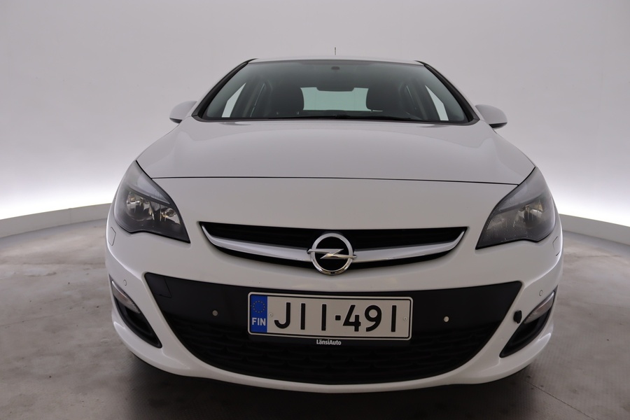 Opel Astra vaihtoauto