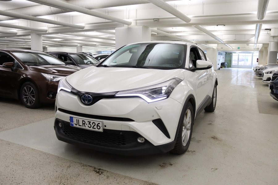 Toyota C-HR vaihtoauto