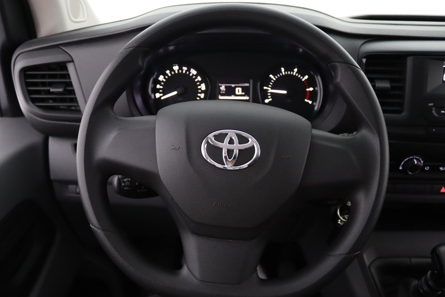 Toyota Proace Verso vaihtoauto