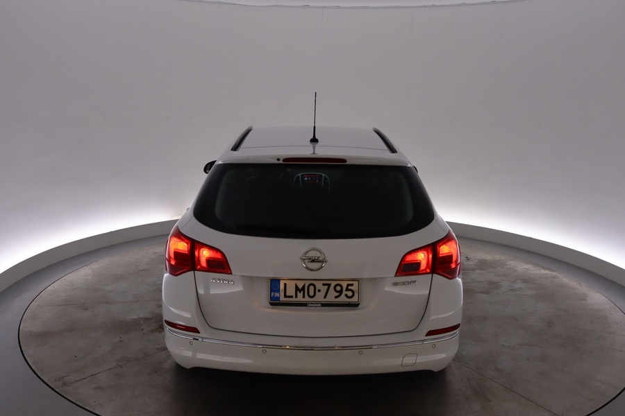 Opel Astra vaihtoauto