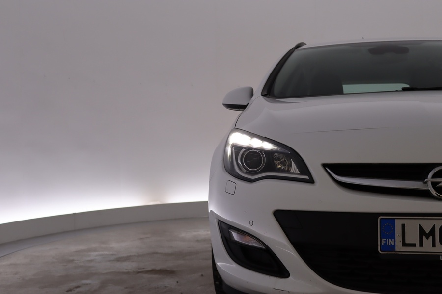 Opel Astra vaihtoauto