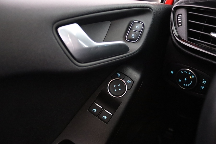 Ford Fiesta vaihtoauto