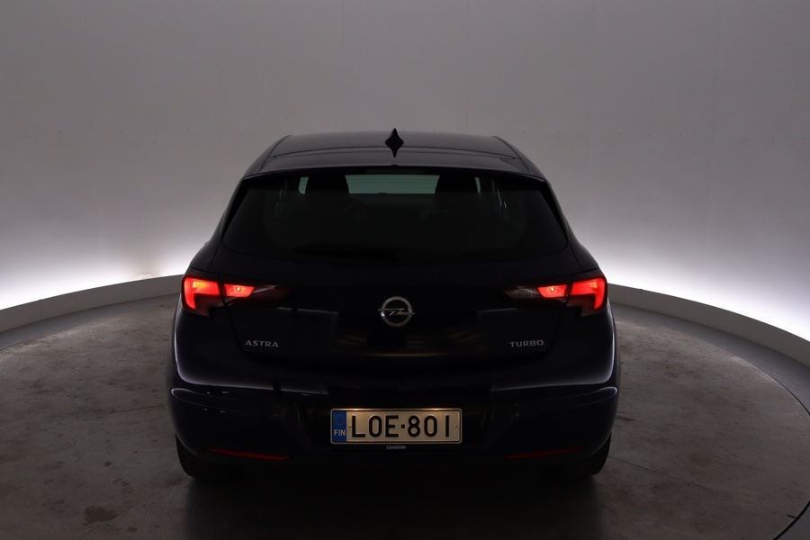 Opel Astra vaihtoauto