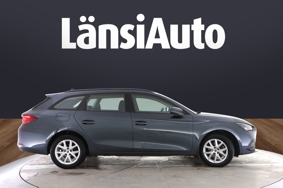 SEAT Leon Sportstourer vaihtoauto