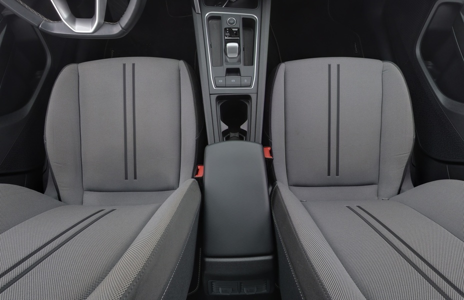 SEAT Leon Sportstourer vaihtoauto