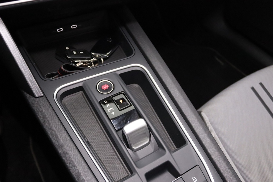 SEAT Leon Sportstourer vaihtoauto