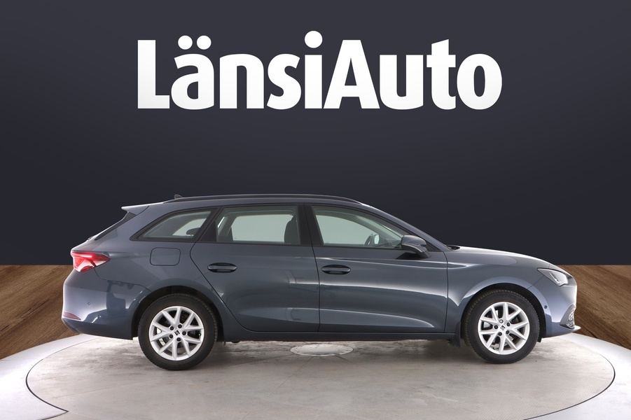 SEAT Leon Sportstourer vaihtoauto