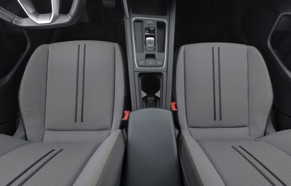 SEAT Leon Sportstourer vaihtoauto