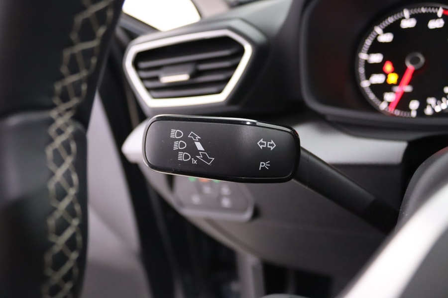 SEAT Leon Sportstourer vaihtoauto