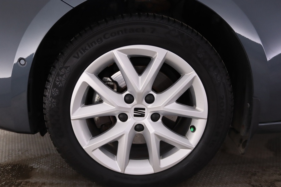 SEAT Leon Sportstourer vaihtoauto