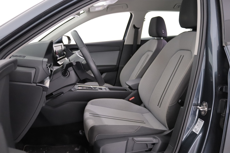 SEAT Leon Sportstourer vaihtoauto