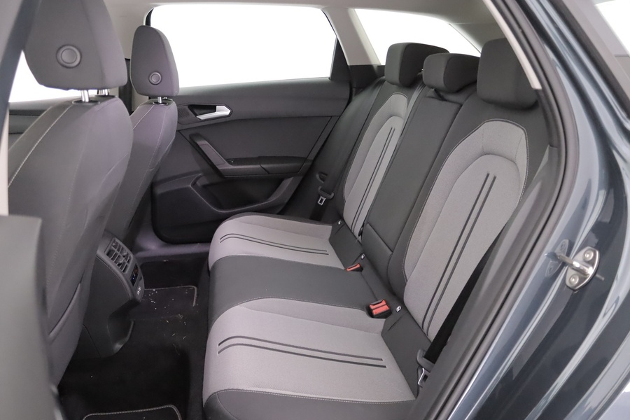 SEAT Leon Sportstourer vaihtoauto