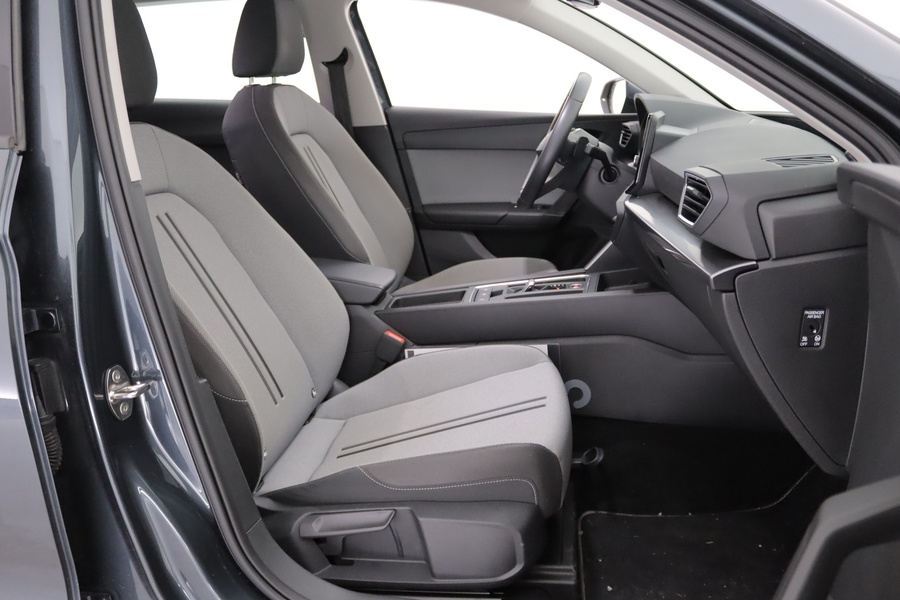 SEAT Leon Sportstourer vaihtoauto