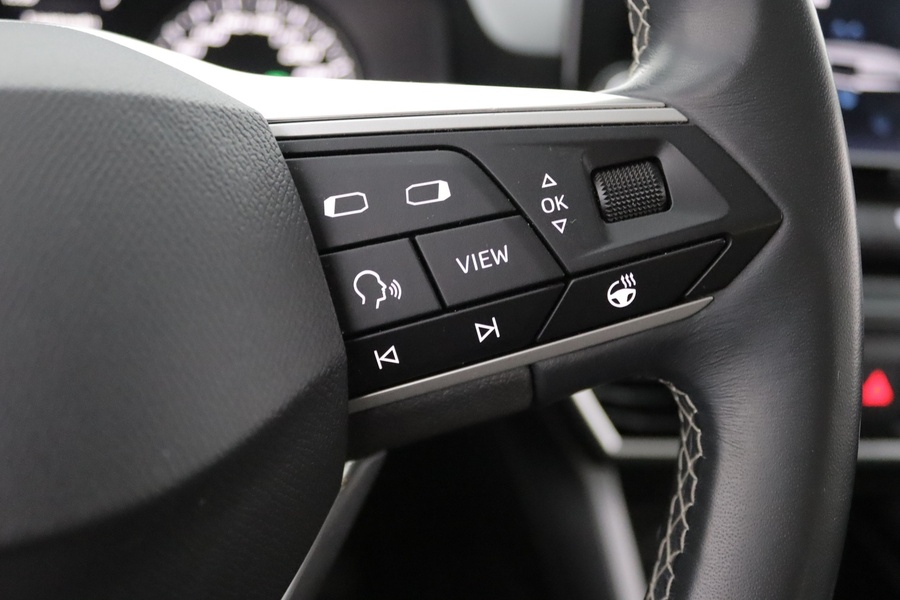 SEAT Leon Sportstourer vaihtoauto