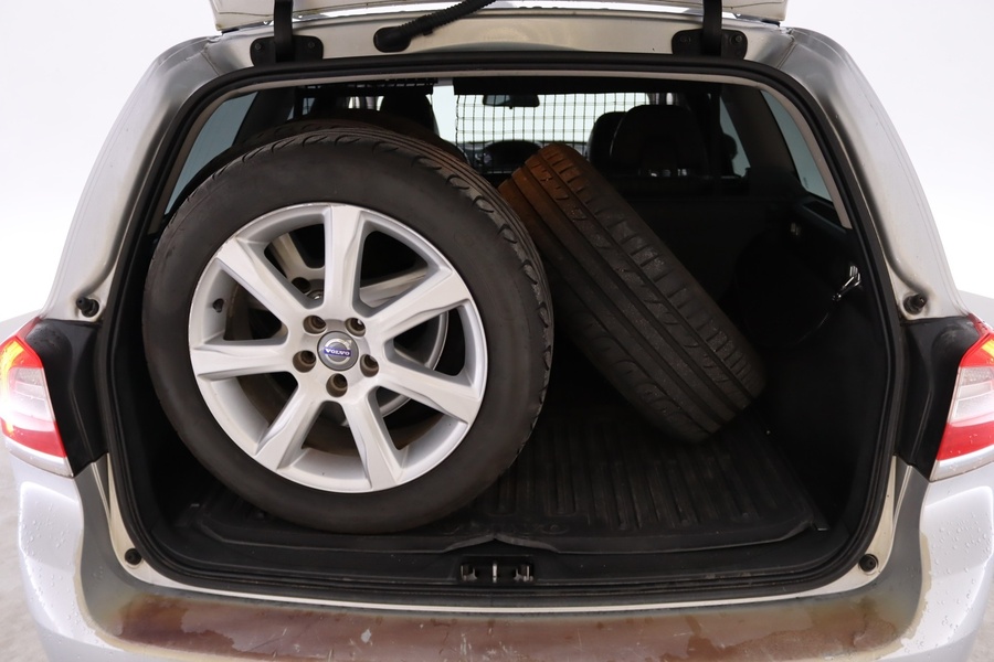 Volvo V70 vaihtoauto